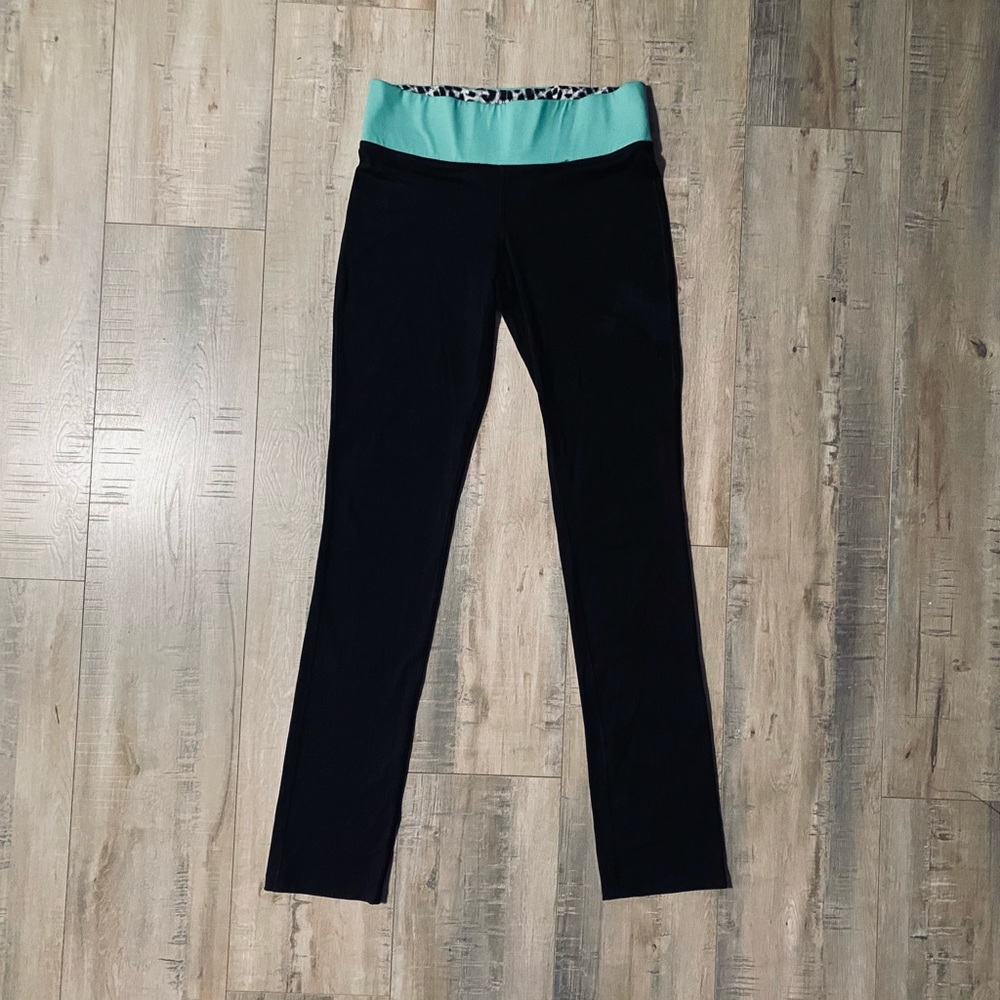 VICTORIA’S SECRET PINK FULL LENGTH LEGGINGS ❤️